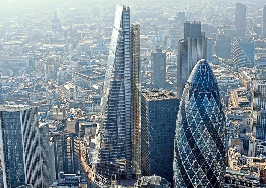 Садик Хан подкрепя строежа на нови небостъргачи в Лондон