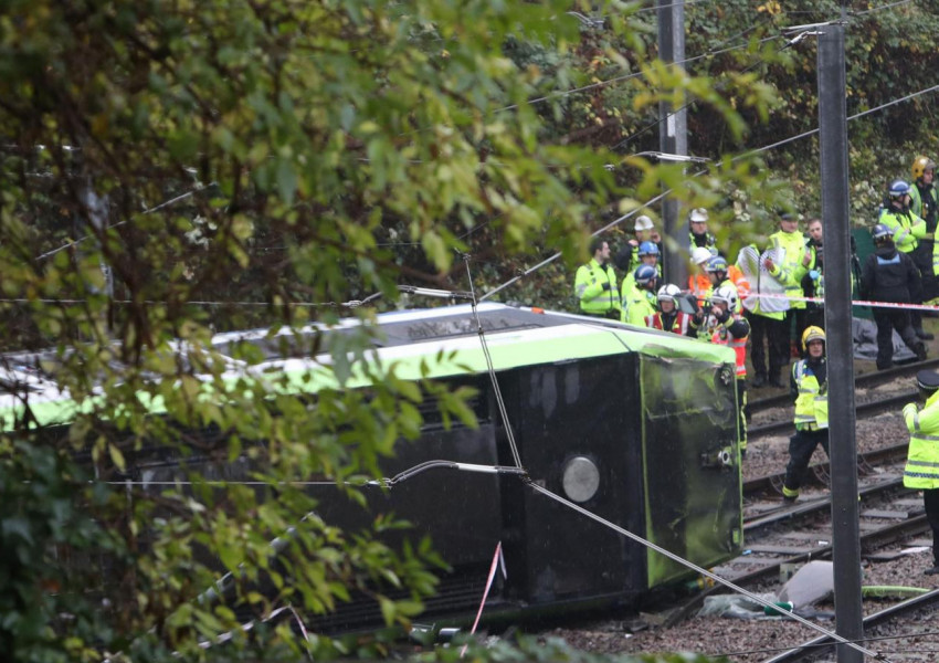 Оцелелите при катастрофата на трамвая в "Кройдън" съдят транспортната служба на Лондон