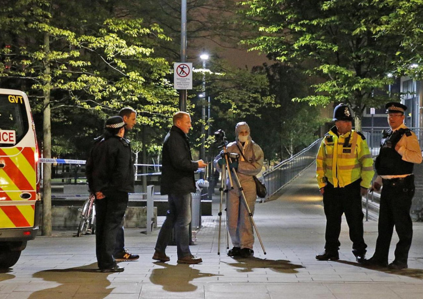 Полицията в Лондон разширява силите за борба при атаки с нож