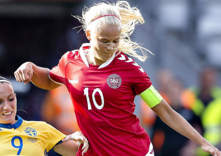Датчанка и шведка демонстрираха любовта си по време на Световното по футбол за жени (СНИМКИ)