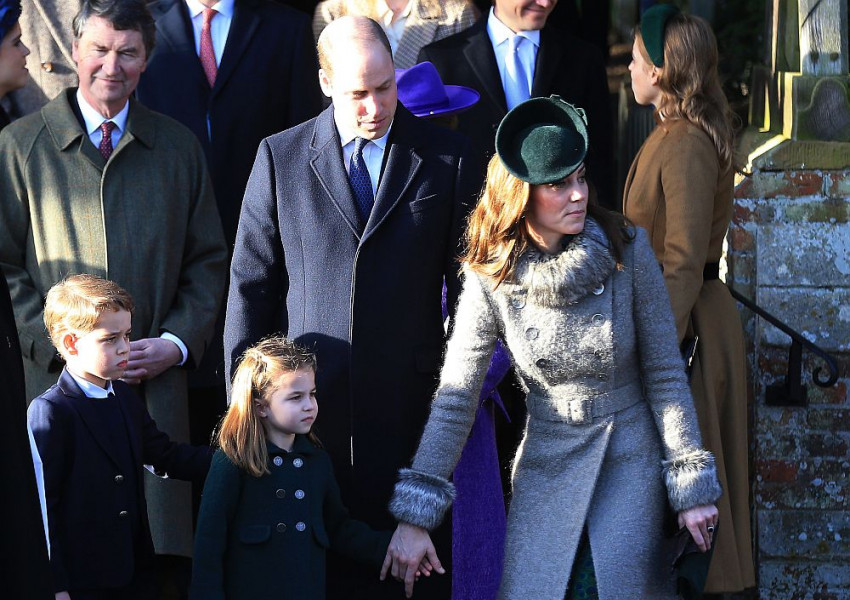 Принц Джордж и принцеса Шарлот за първи път на празнична литургия
