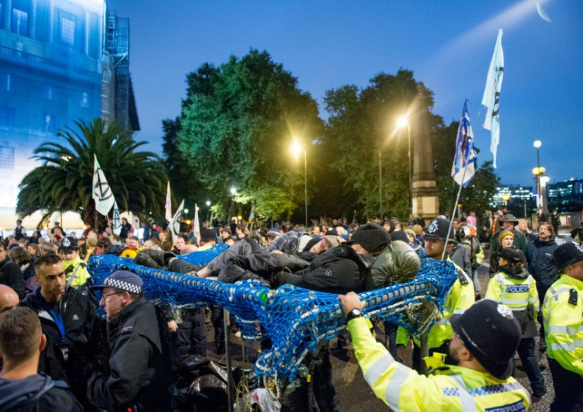 276 екоактивисти са арестувани в Лондон