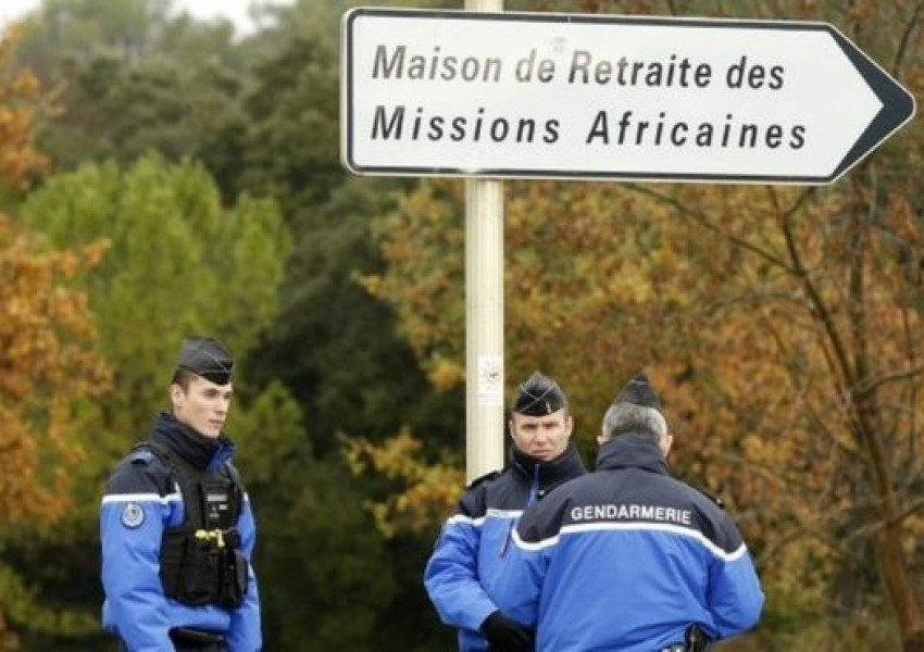 Един убит при нападение в дом за възрастни във Франция