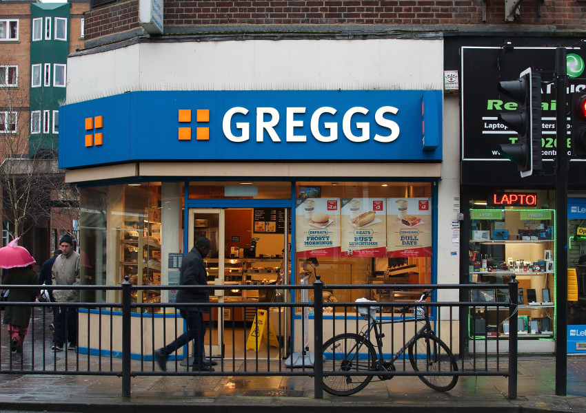 Веригата пекарни Greggs регистрира първата си загуба от 36 години насам..