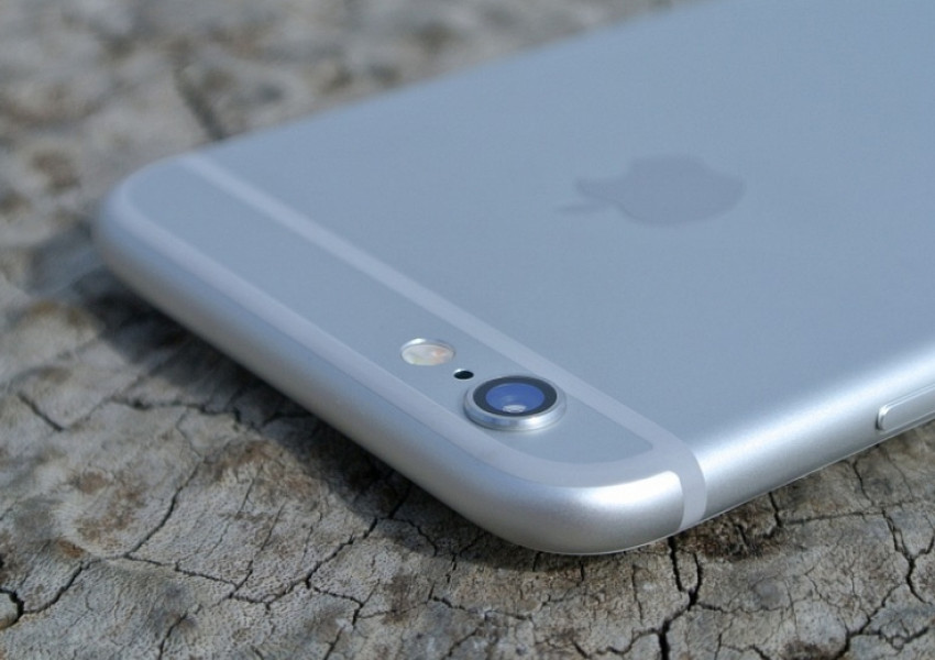 Ден преди дебюта Apple случайно издаде подробности за новия iPhone