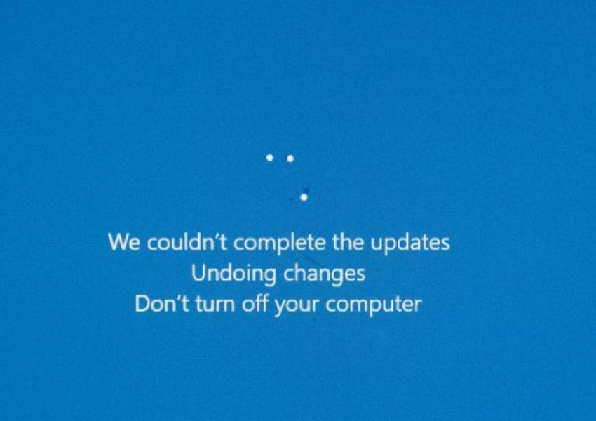 Windows 10 се срина, спря да се обновява