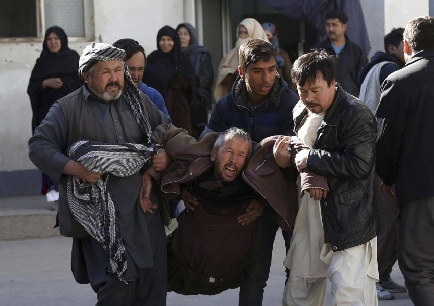 Над 40 жертви при атентат в Кабул