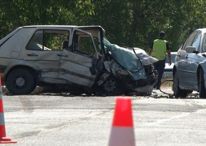 Млад шофьор причини поредна трагедия на пътя