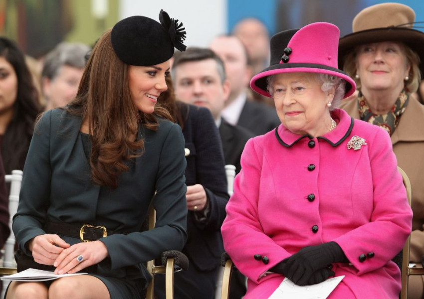 Кейт и Кралица Елизабет стилни винаги! (СНИМКИ)