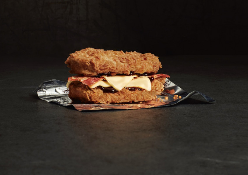 KFC докарва най-любимия на феновете сандвич
