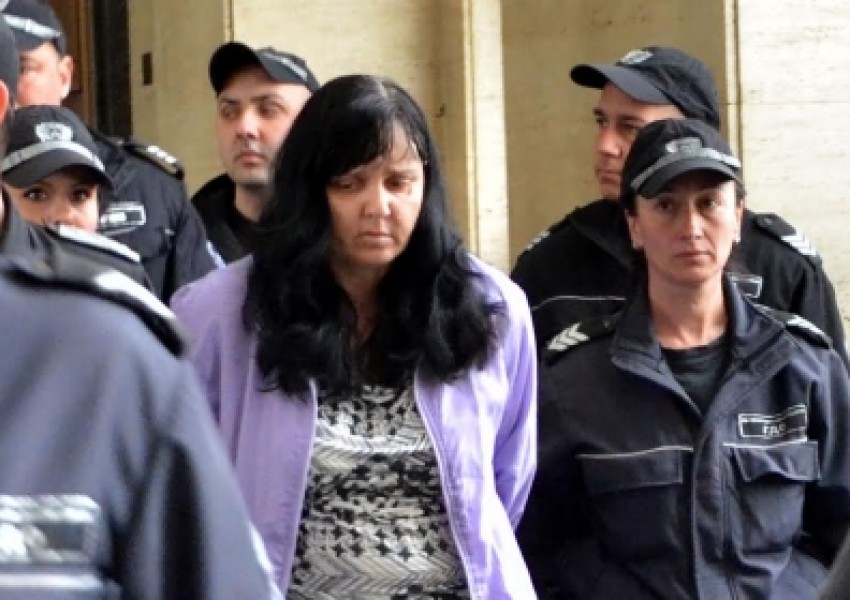 Обвиняват акушерката Ковачева за побой над други деца