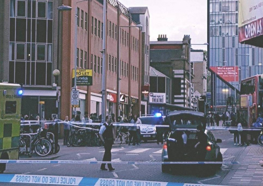 Ново нападение пред метро станция в Лондон
