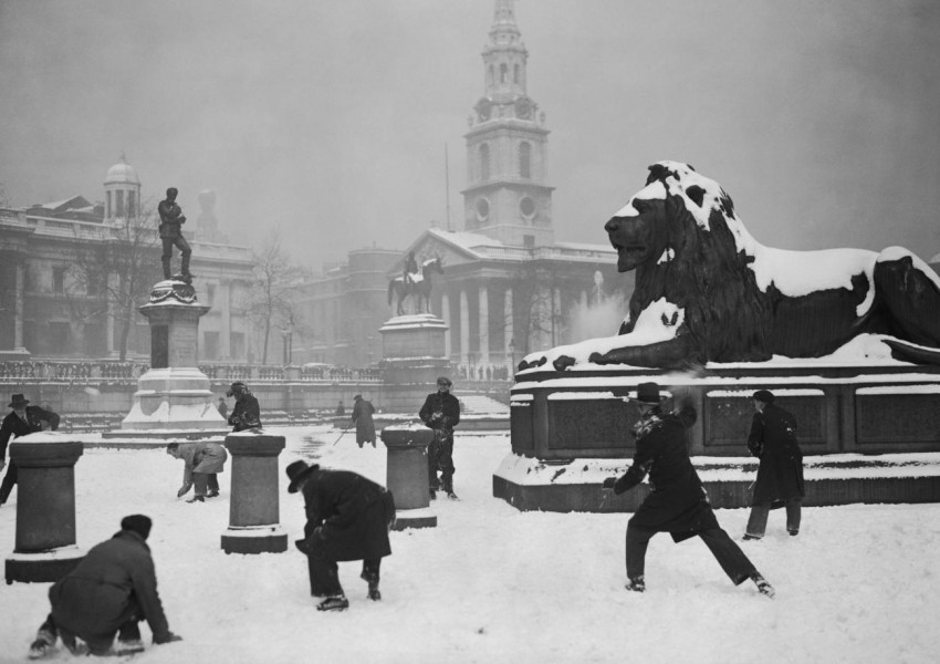 10 винтидж снимки на снежен Лондон