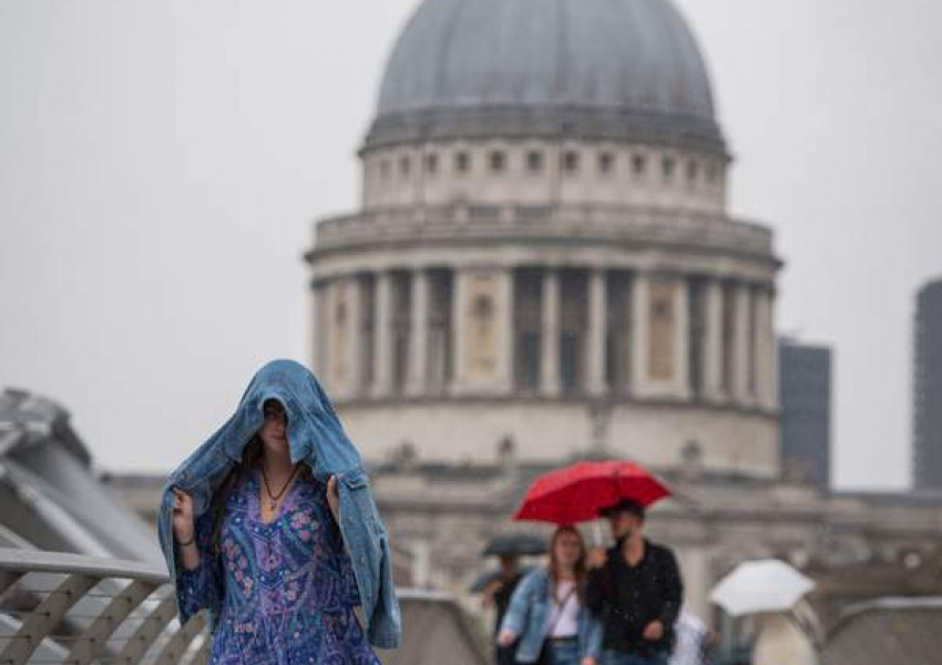 Времето в Лондон: Очаква ни мрачен, но сух уикенд