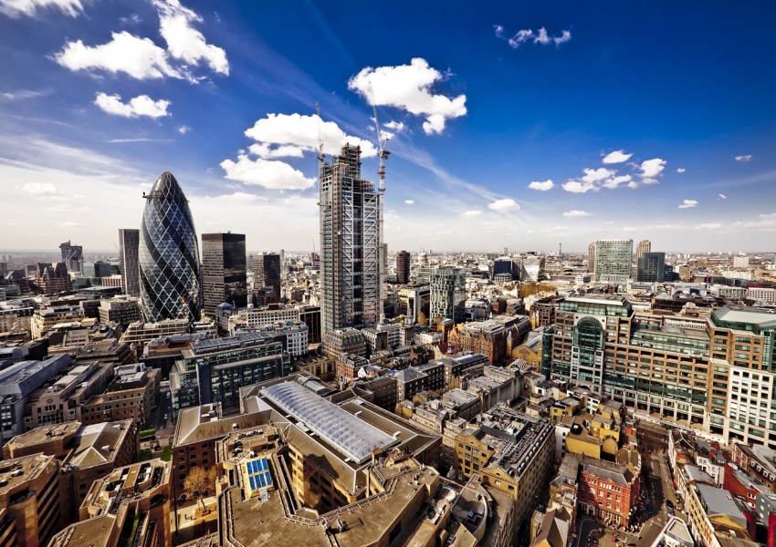 Цените на имотите в Лондон все още стабилни
