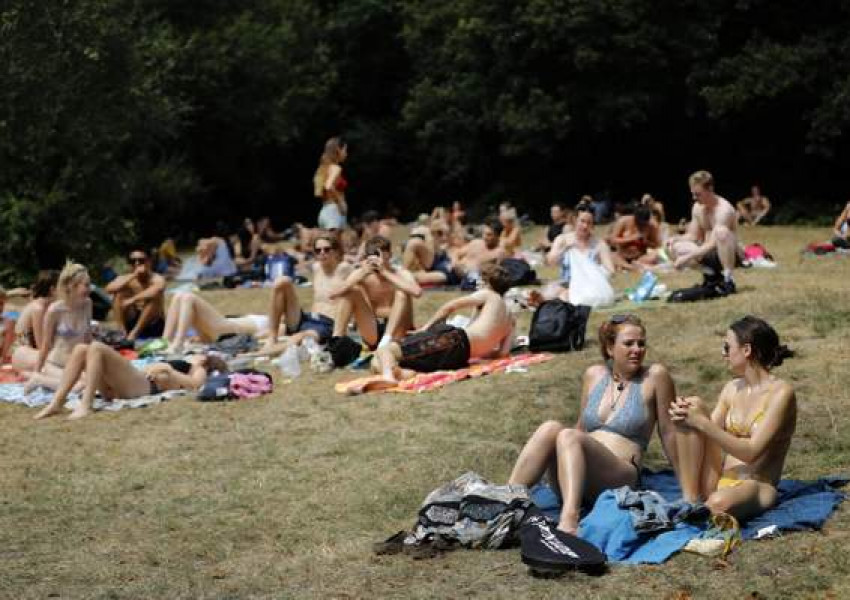 Двойно повече слънце и жега във Великобритания