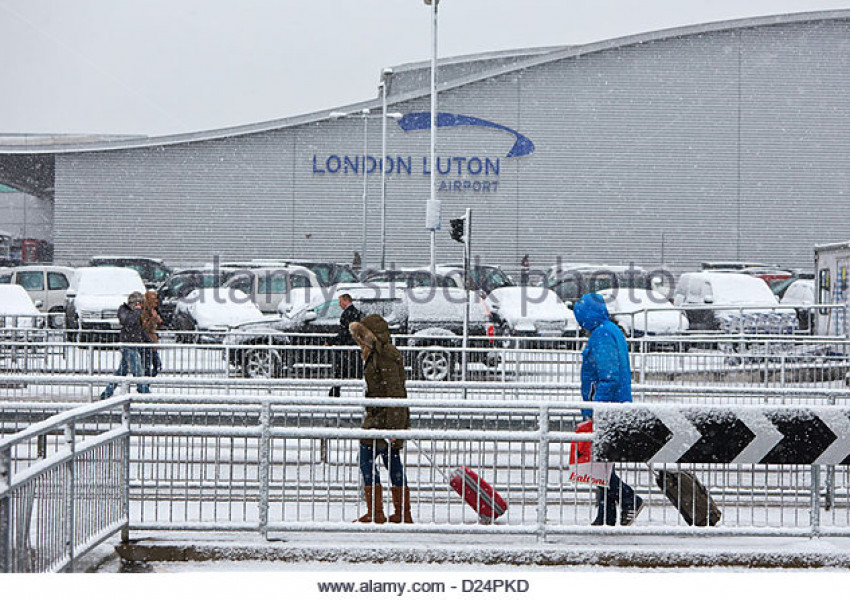 Хаос на летище "Лутън", полетите до България са отменени (ОБНОВЕНА)