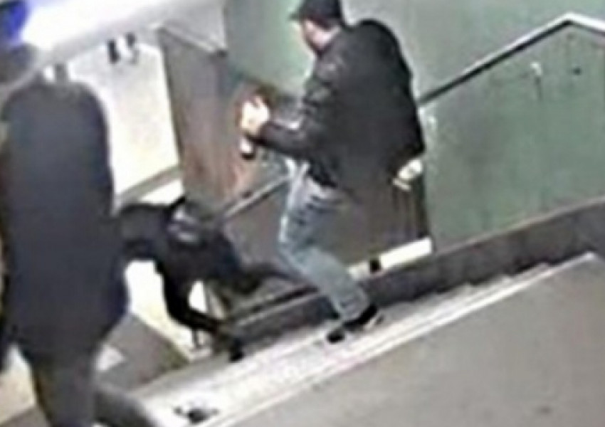 Нападателят от берлинското метро вече с европейска заповед за арест