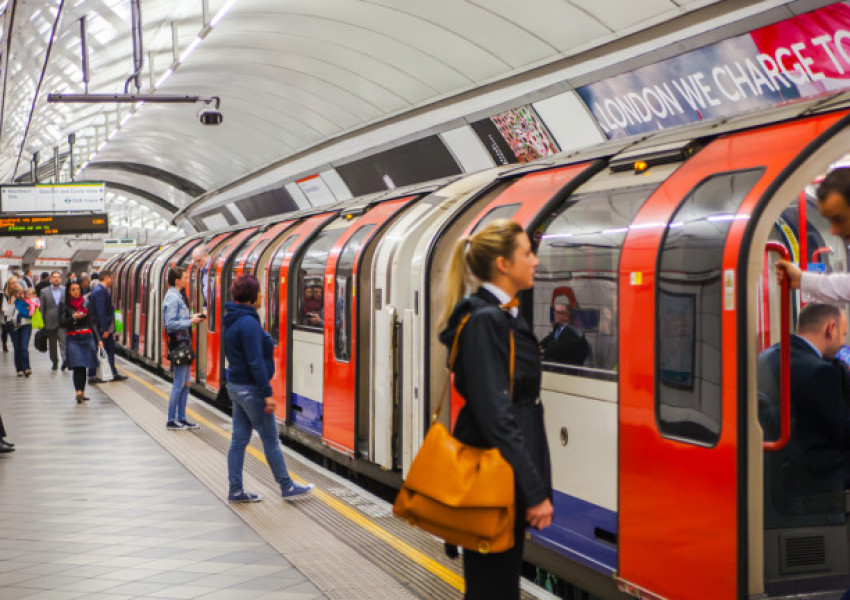 Вече ще ни следят телефоните в лондонското метро