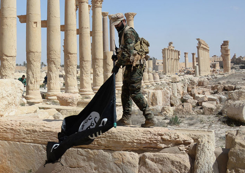 "Ислямска държава" отново превзе Палмира, съобщи губернаторът на Хомс