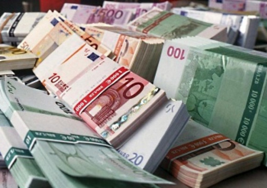 Великобритания плаща 2,7 млрд. евро от митнически измами