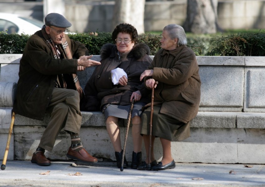 Македония въвежда минимална пенсия от 200 евро