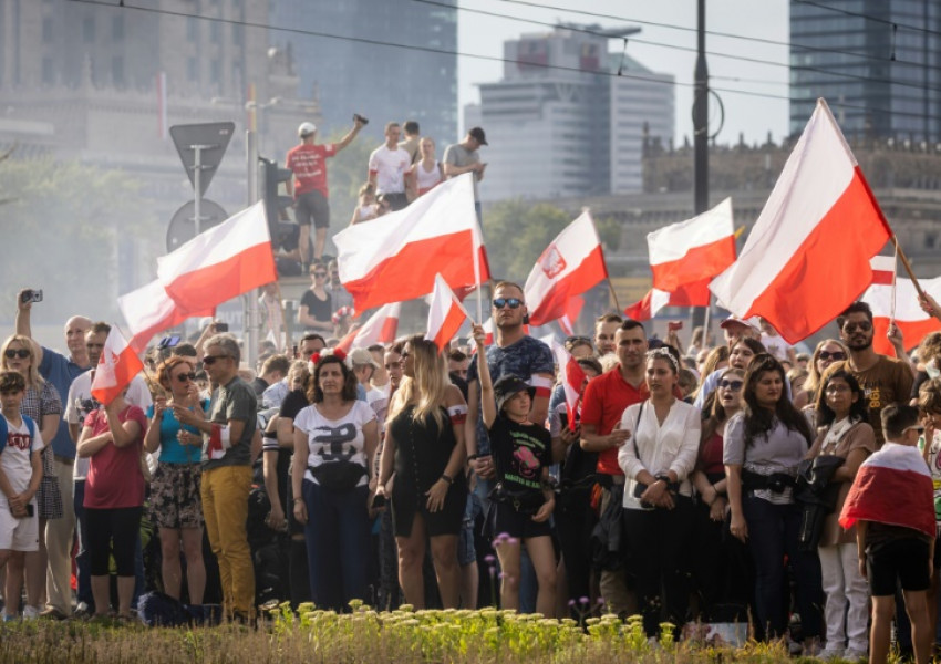 Изненадващо Полша поиска многомилиардни репарации от Германия заради окупацията през Втората световна война