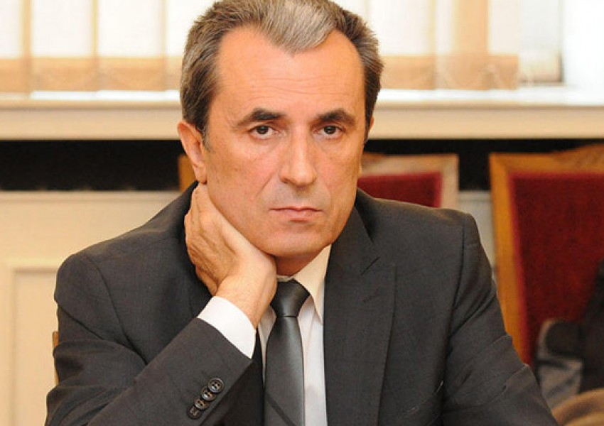 Пламен Орешарски се кандидатира за президент
