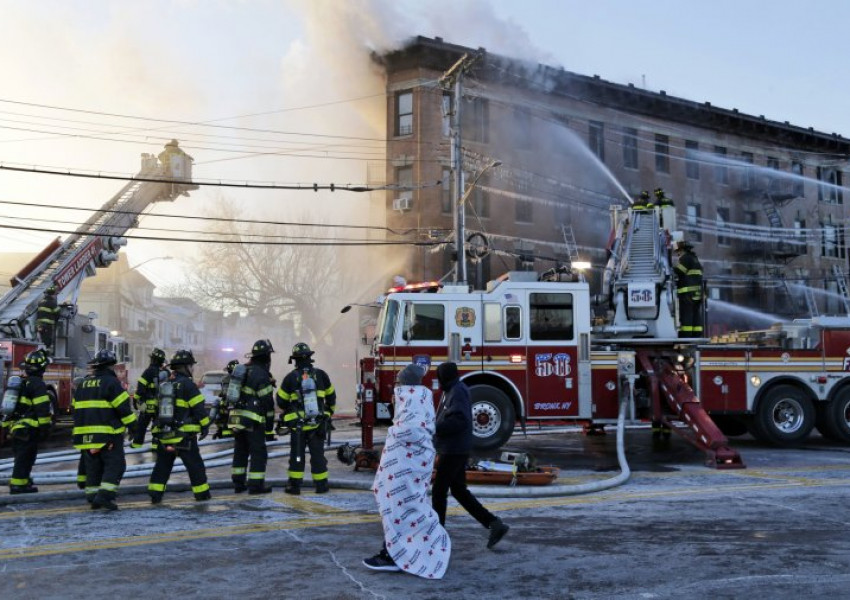 16 души пострадаха при огромен пожар 