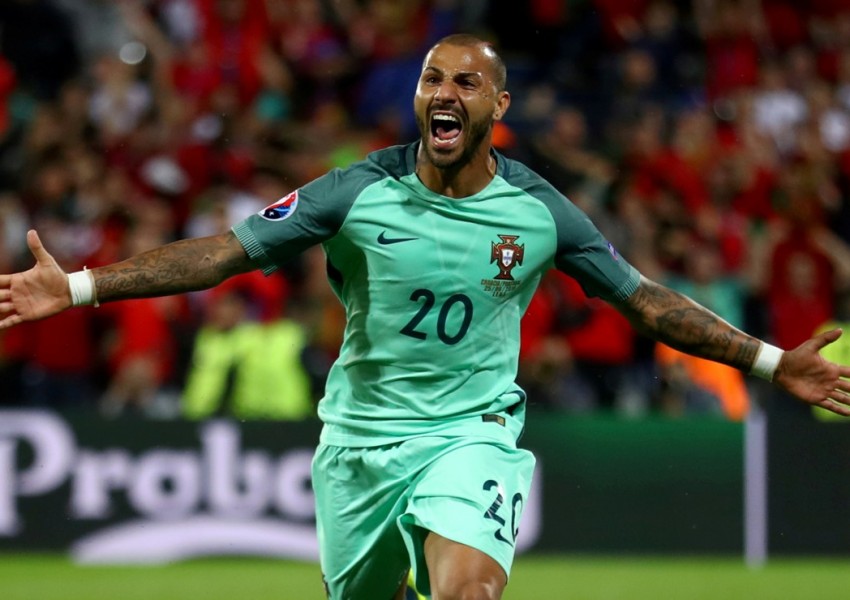 Португалия на четвъртфинал след драма срещу Хърватия 