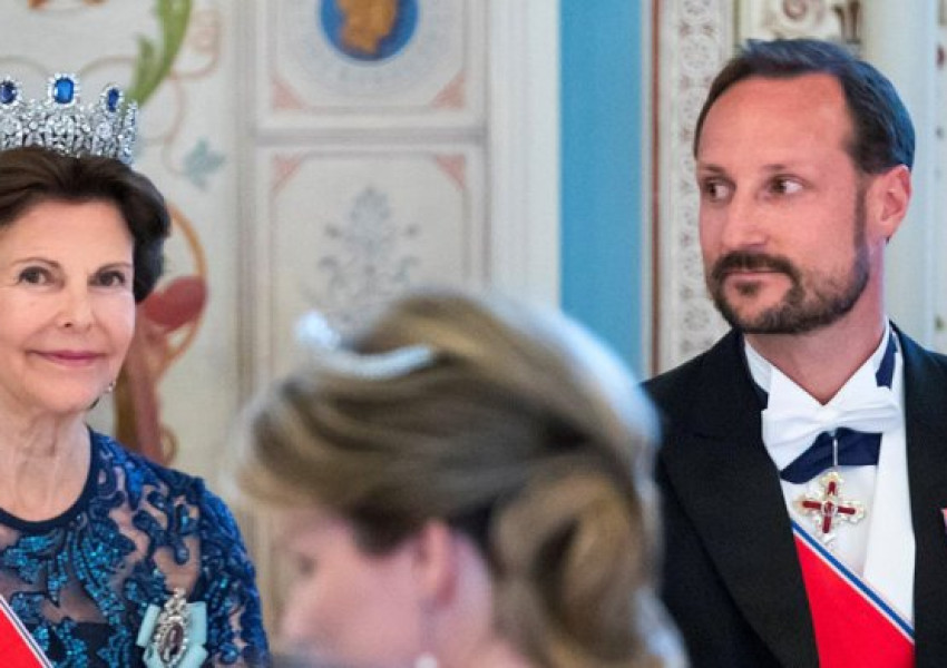 Норвежкият принц Хакон спретна уникална шега на рождения ден на родителите си (СНИМКИ)