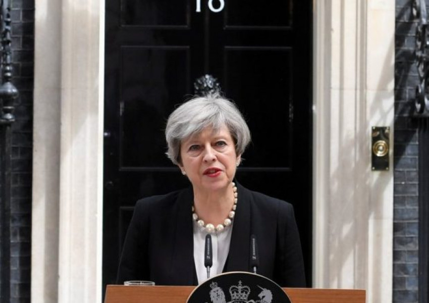 Тереза Мей: Атаката в Манчестър е най-страшната в историята Великобритания