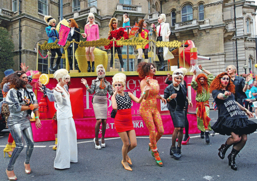 Рекорден интерес към гей парада в Лондон (СНИМКИ)