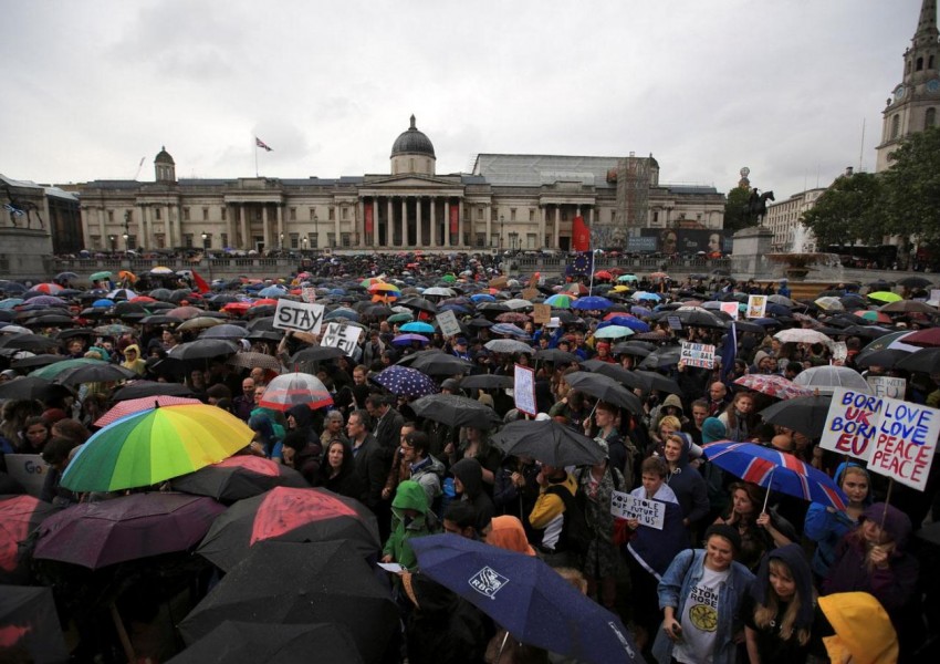 40 хиляди на протест срещу "Брекзит"
