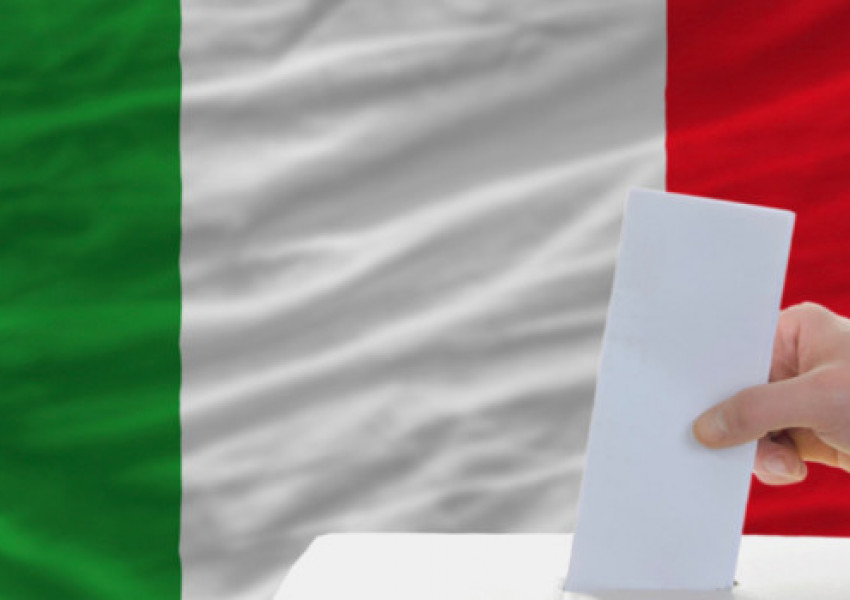 Италия гласува на исторически референдум