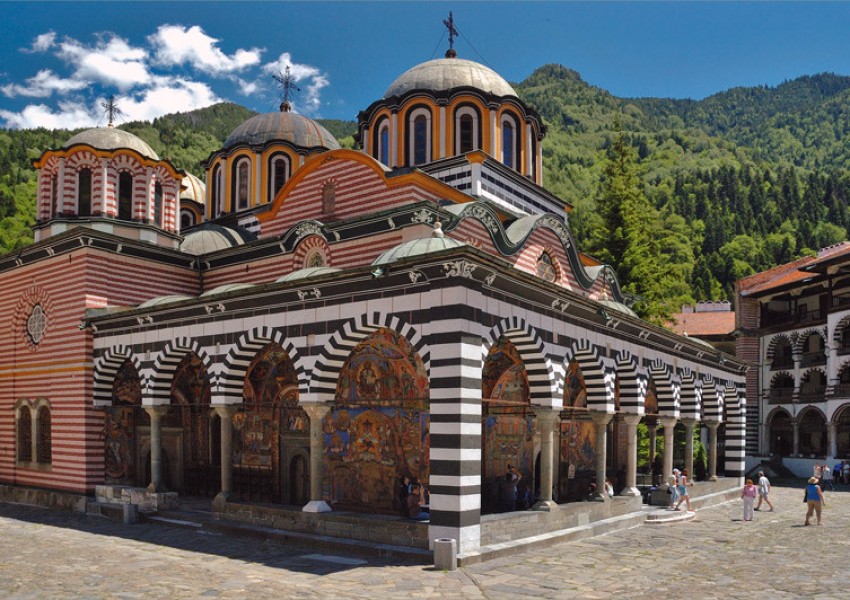 Български манастири с рекордна такса "паркинг"