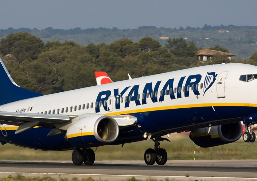 Вдигат заплатите на пилотите на Ryanair
