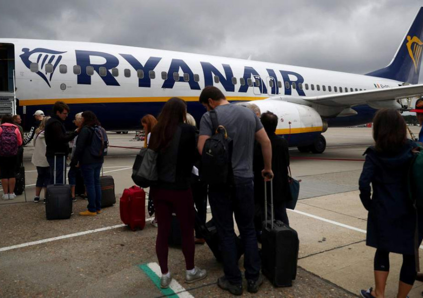 Ryanair въвежда нови правила за ограничаване на ръчния багаж