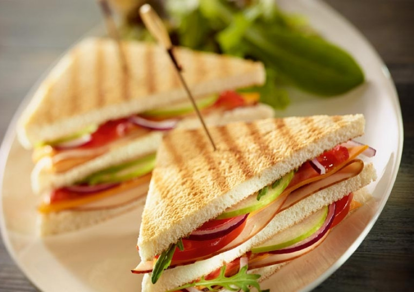 Как Граф Сандвич измисли сандвичите?