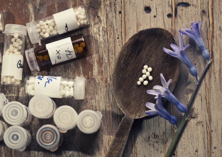 Великобритания забранява хомеопатията?