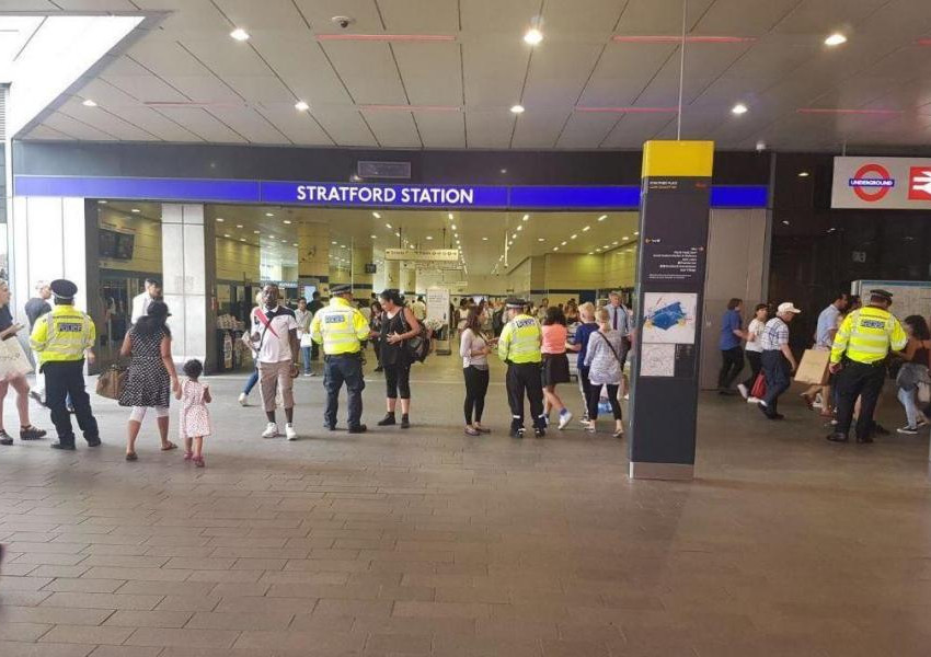 Контра-терористи щурмуваха метро станцията в Стратфорд
