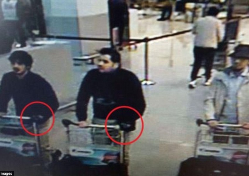 Оцелелият терорист напуснал летището спокойно малко преди взрива