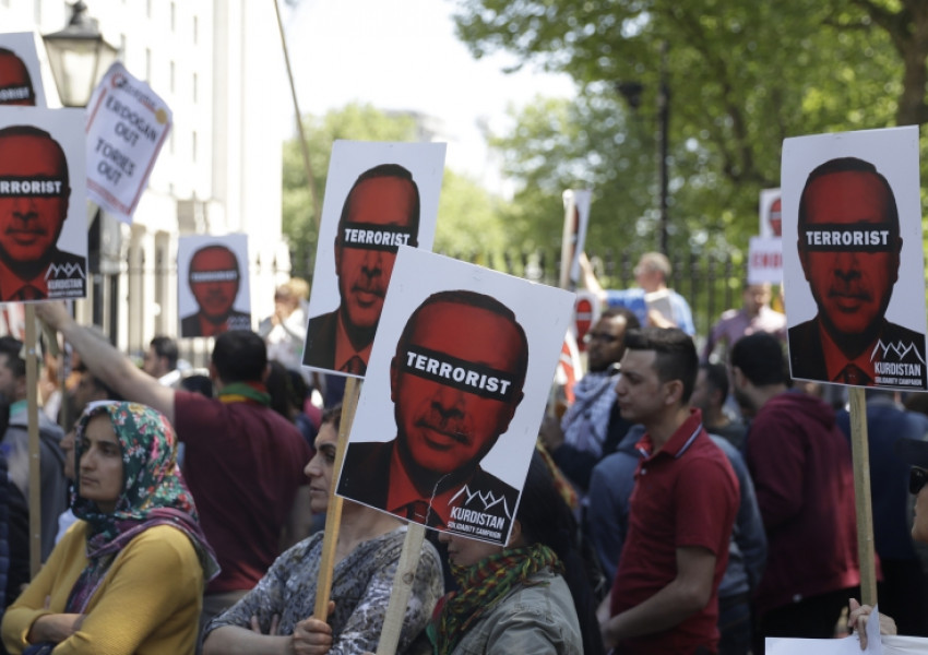 Протести блокираха Лондон заради Ердоган