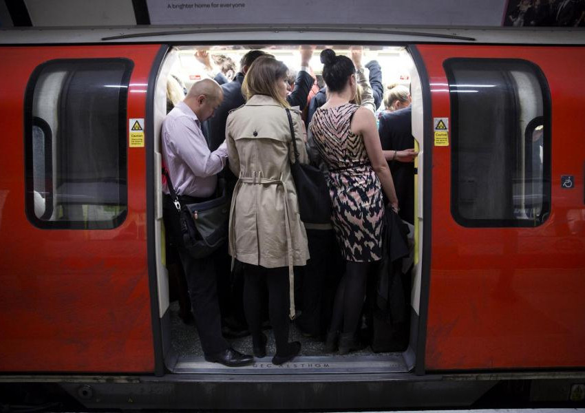 Американски писател определи метрото в Лондон като "транспортен рай"