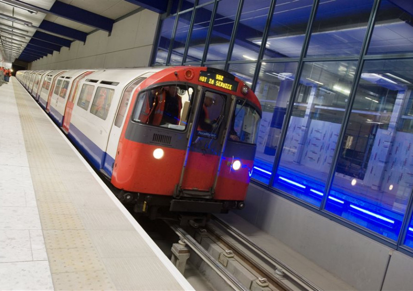 Ето как да пътуваме в метрото в Лондон безплатно (ВИДЕО)
