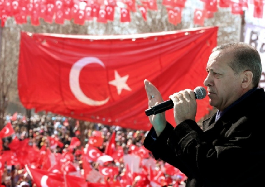 Турция гласува на исторически референдум