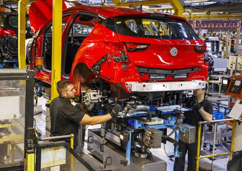Vauxhall се изнася от Великобритания, застрашени са хиляди работни места
