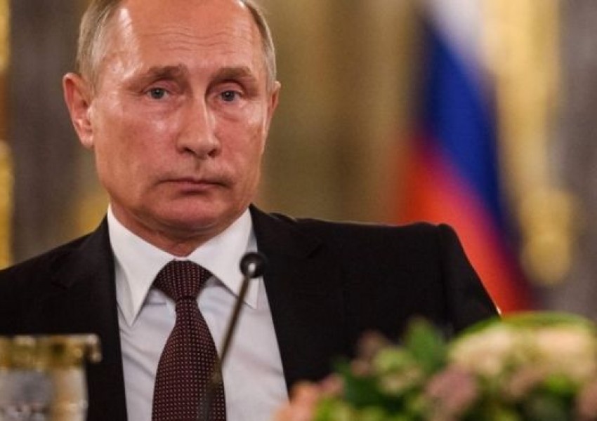 Путин отлага среща на Оланд заради Сирия
