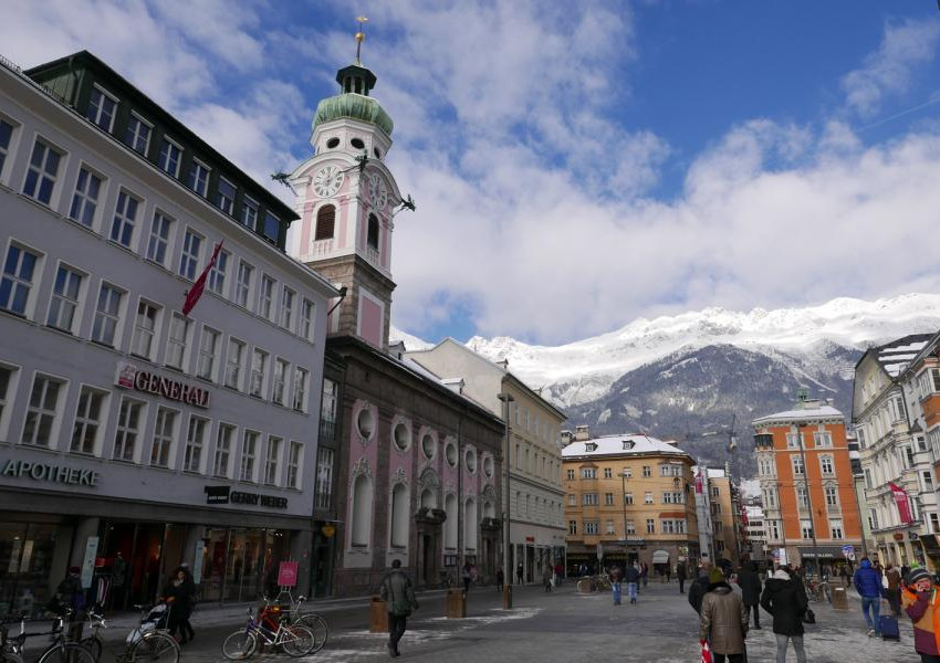 Петима души са загинали при инцидент в Алпите