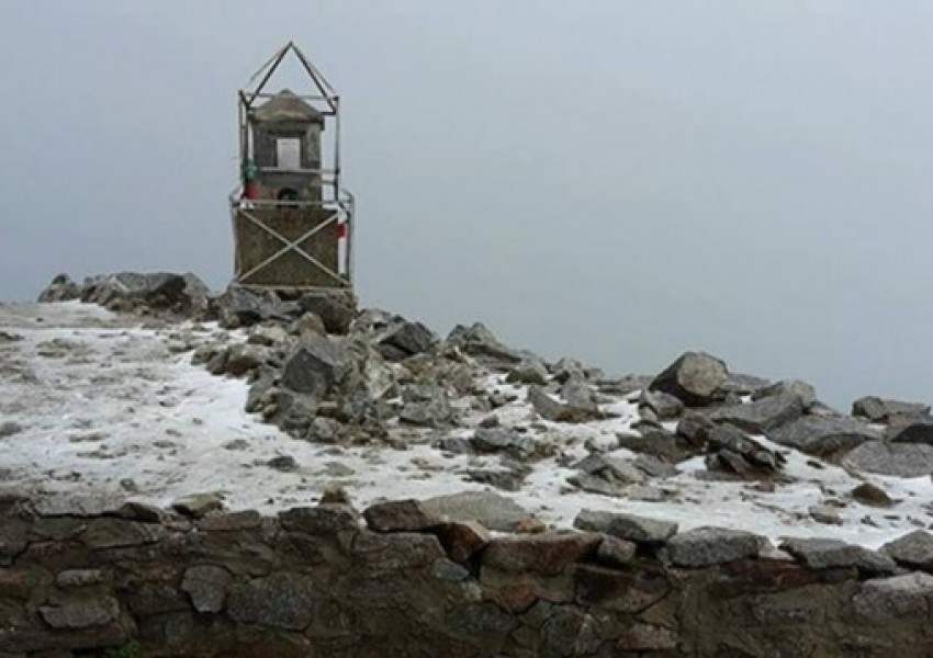 На Мусала – сняг, морската вода - 24 градуса